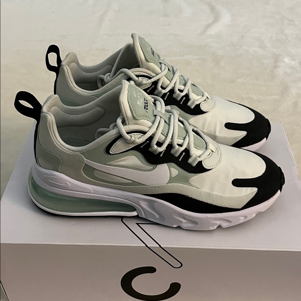 Nike Air Max 270 React Spruce Aura - Picture 2 of 10